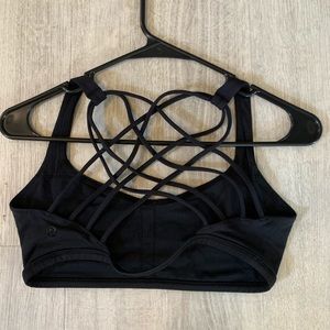 Lululemon sports bra size 8